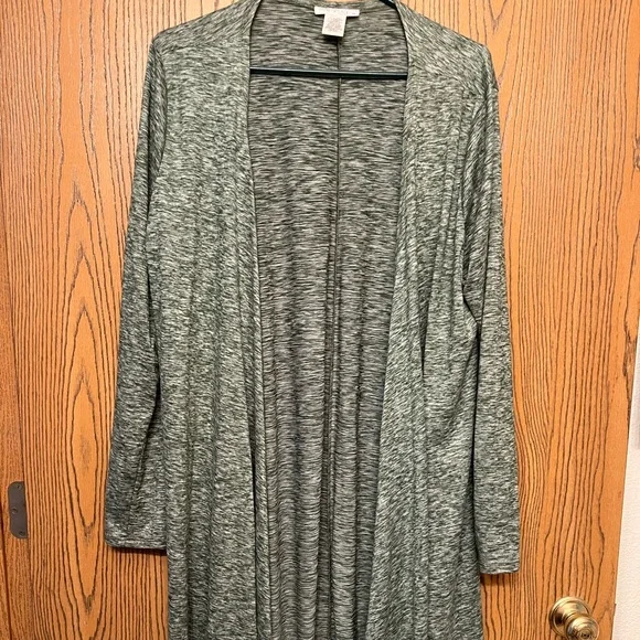Green cardigan - Picture 1 of 4